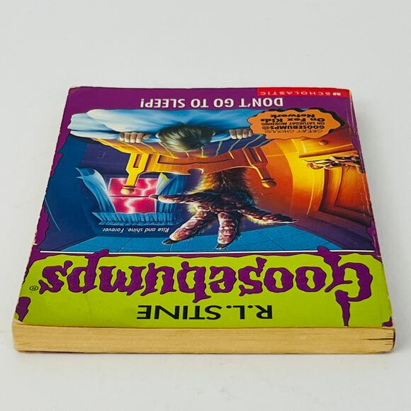 Goosebumps Ser. #54: Don't Go To Sleep! Paperback Book by R. L. Stine 1997 - Picture 4 of 7